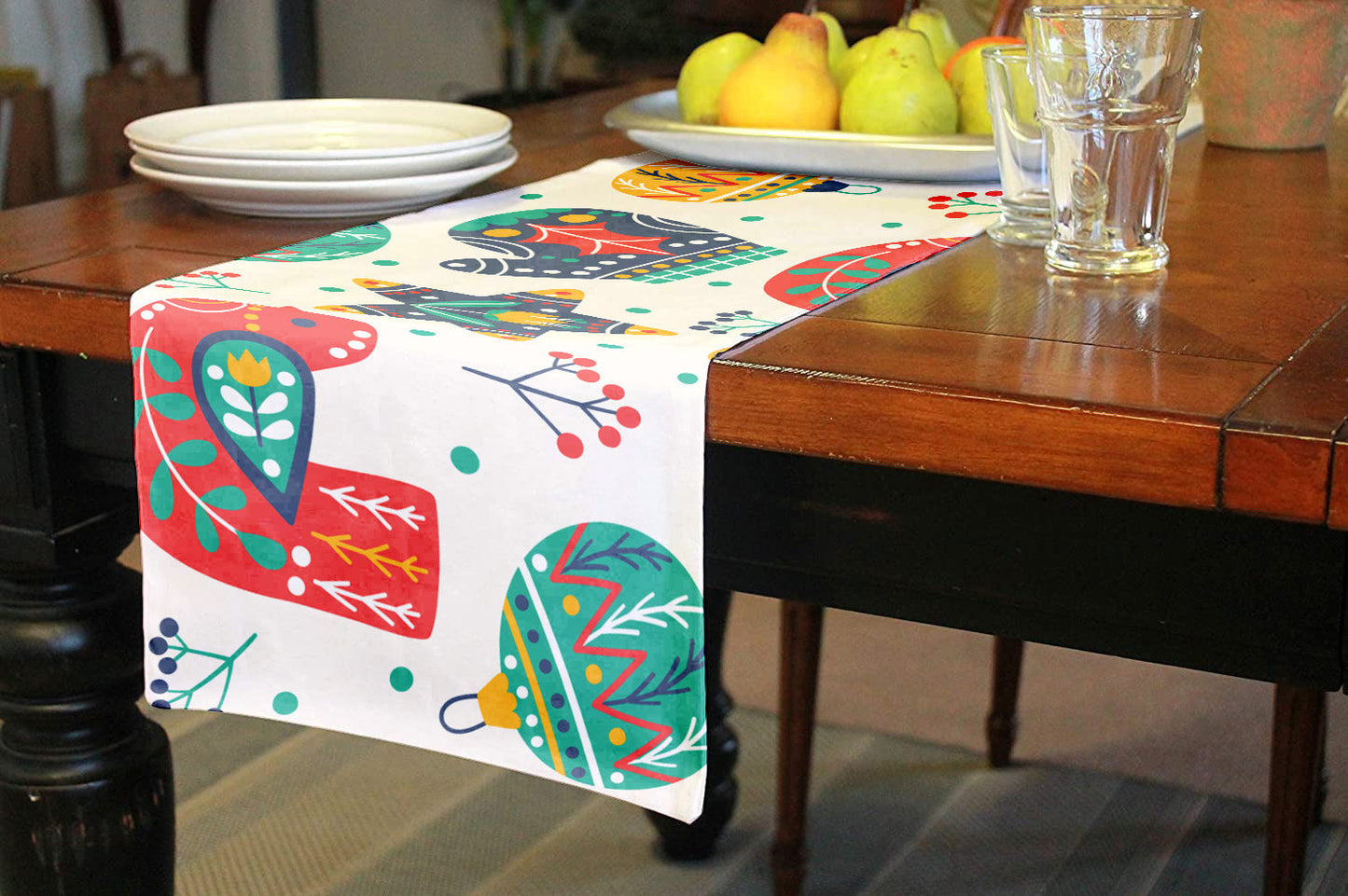 carol table runner