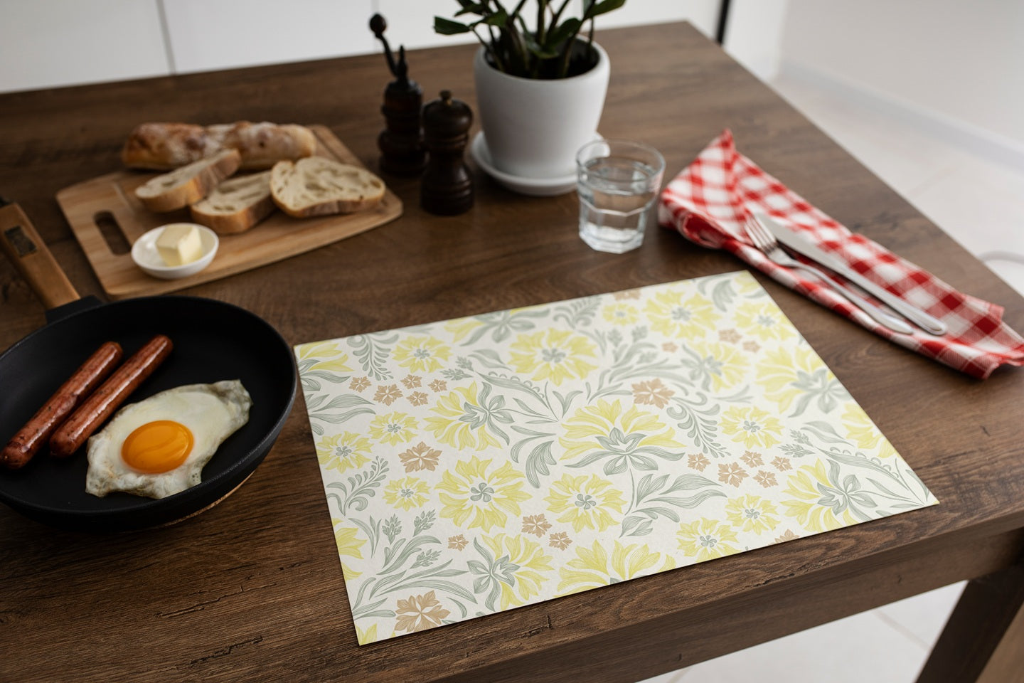 butter yellow placemats ( set of 4)